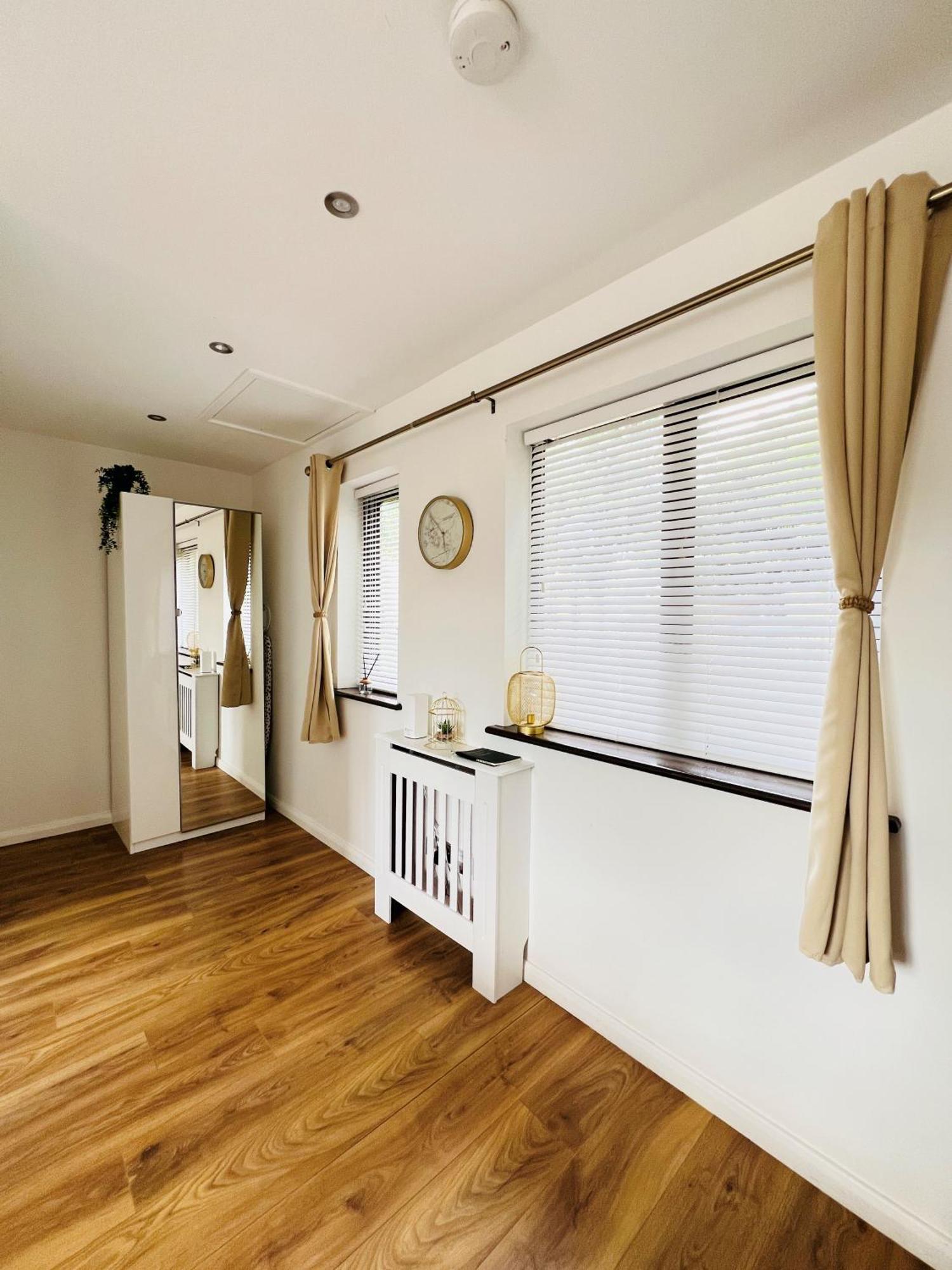 Studio Apartment London Bagian luar foto